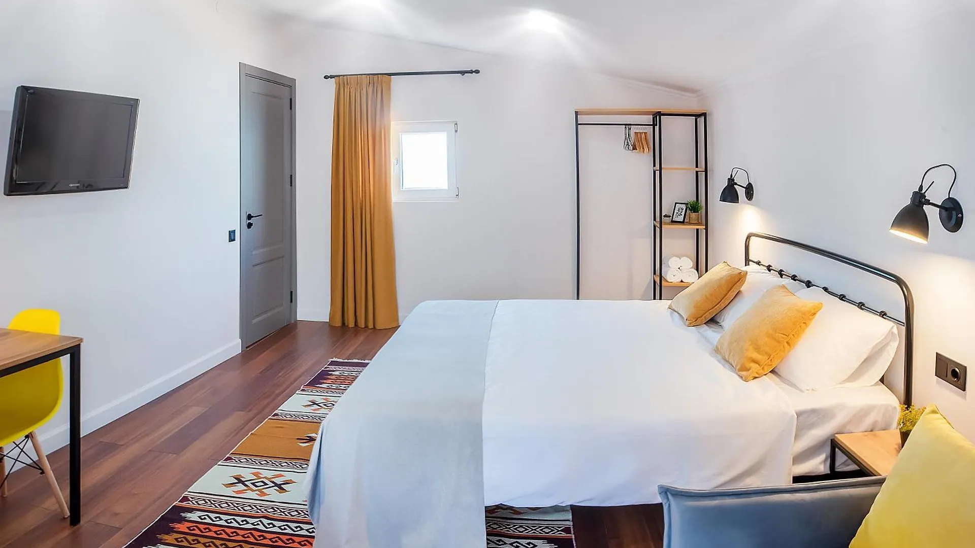 Hb Apartments Hill House Tbilisi 0*,