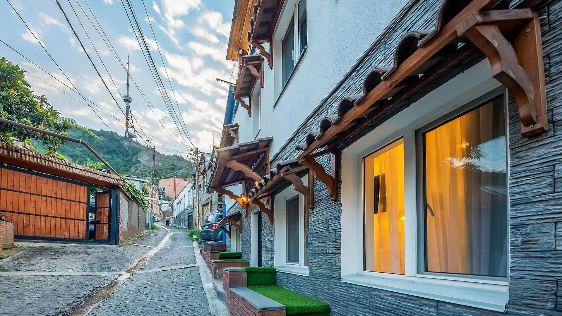 Hb Apartments Hill House Tbilisi